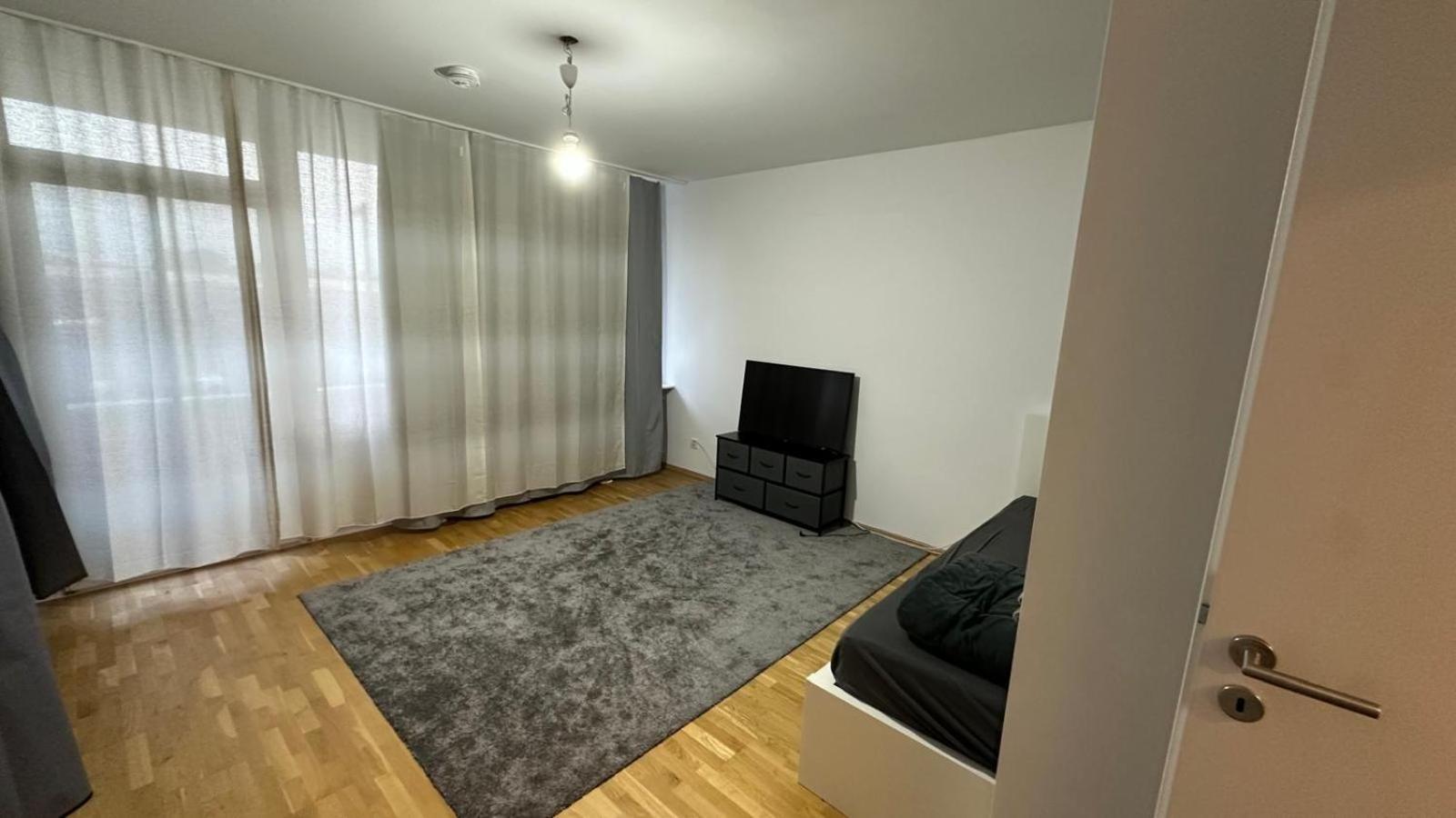 Small Cozy In Apartment Cologne