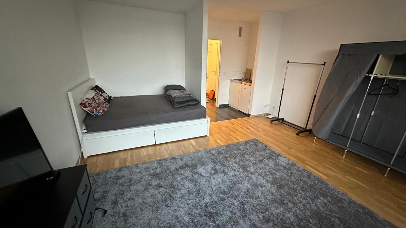 Small Cozy In Apartment Cologne